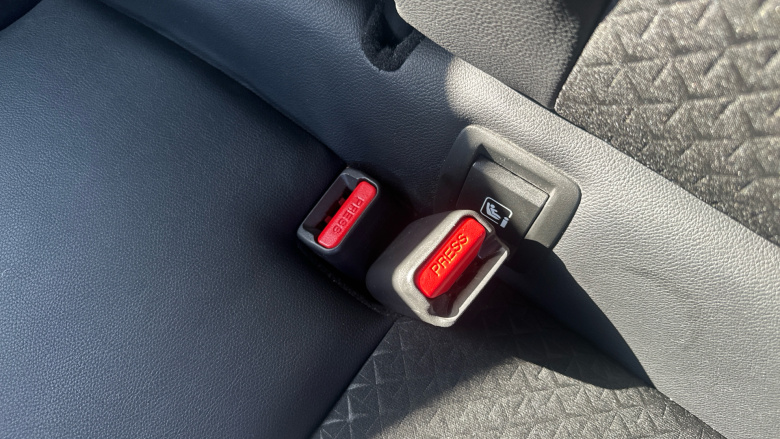 Nissan Juke 1.0 DiG-T 114 N-Connecta 5dr Petrol Hatchback